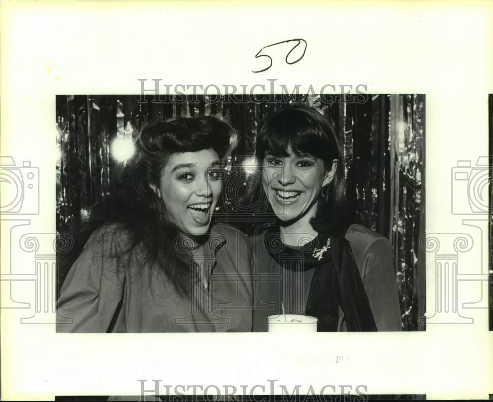 1986 Press Photo Karen Cook & Sandy Newell at Hyatt WLOP Party - sas19590- Historic Images