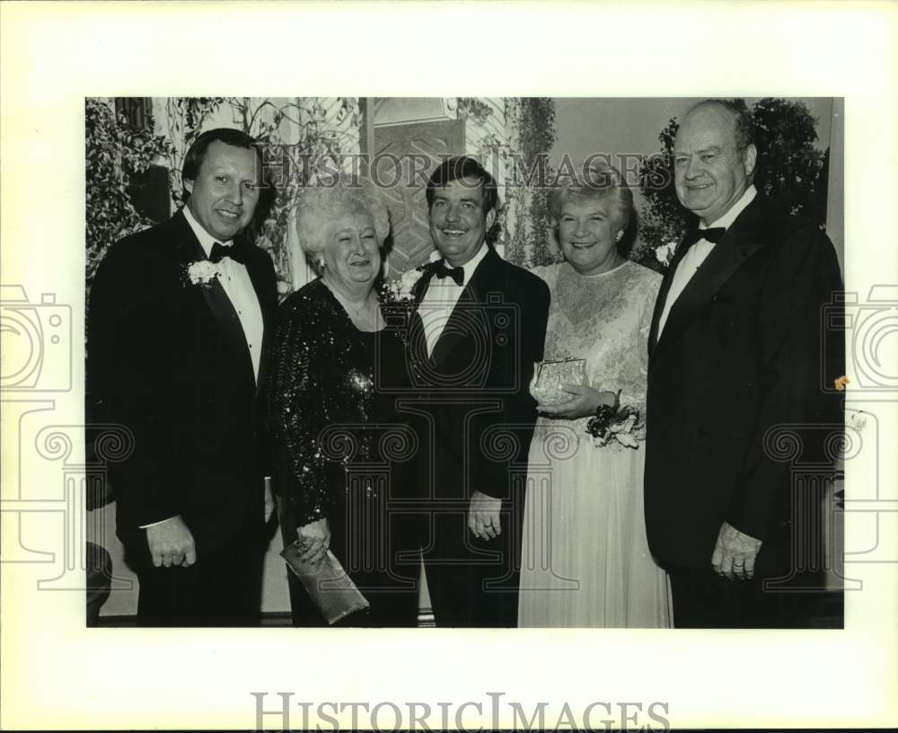 1986 Press Photo San Antonio Board of Realtors Officials at Wyndham Hotel- Historic Images