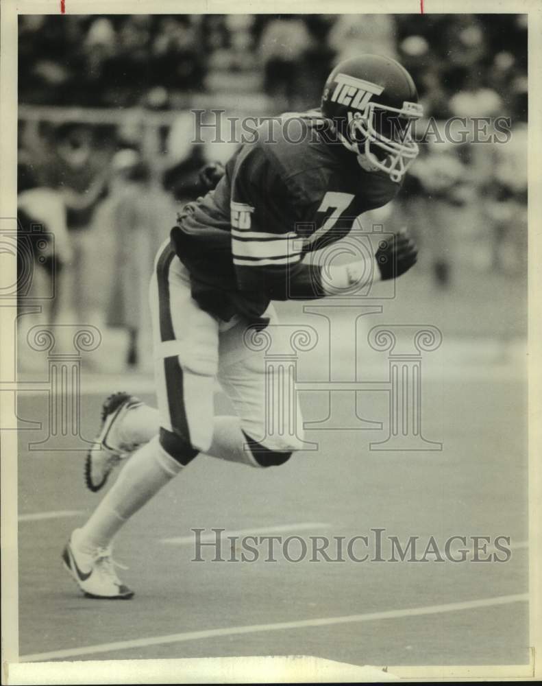 1981 Press Photo Football Player Stanley Washinton, #7 - sas19684- Historic Images