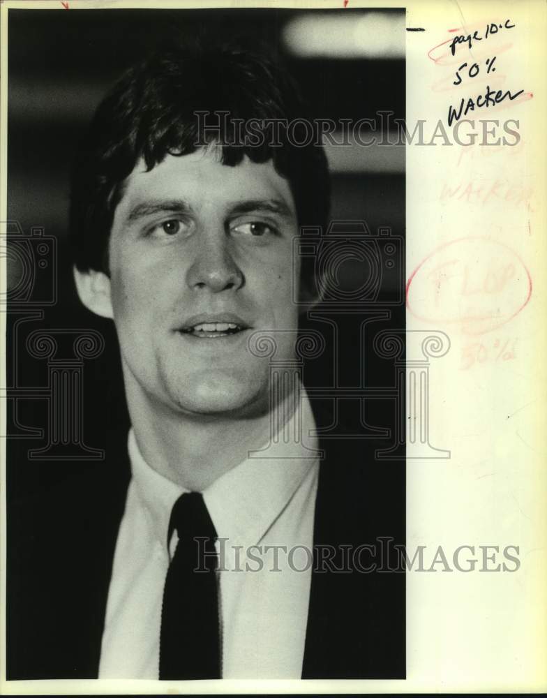 1986 Press Photo UTSA Assistant Football Mike Wacker - sas19756- Historic Images