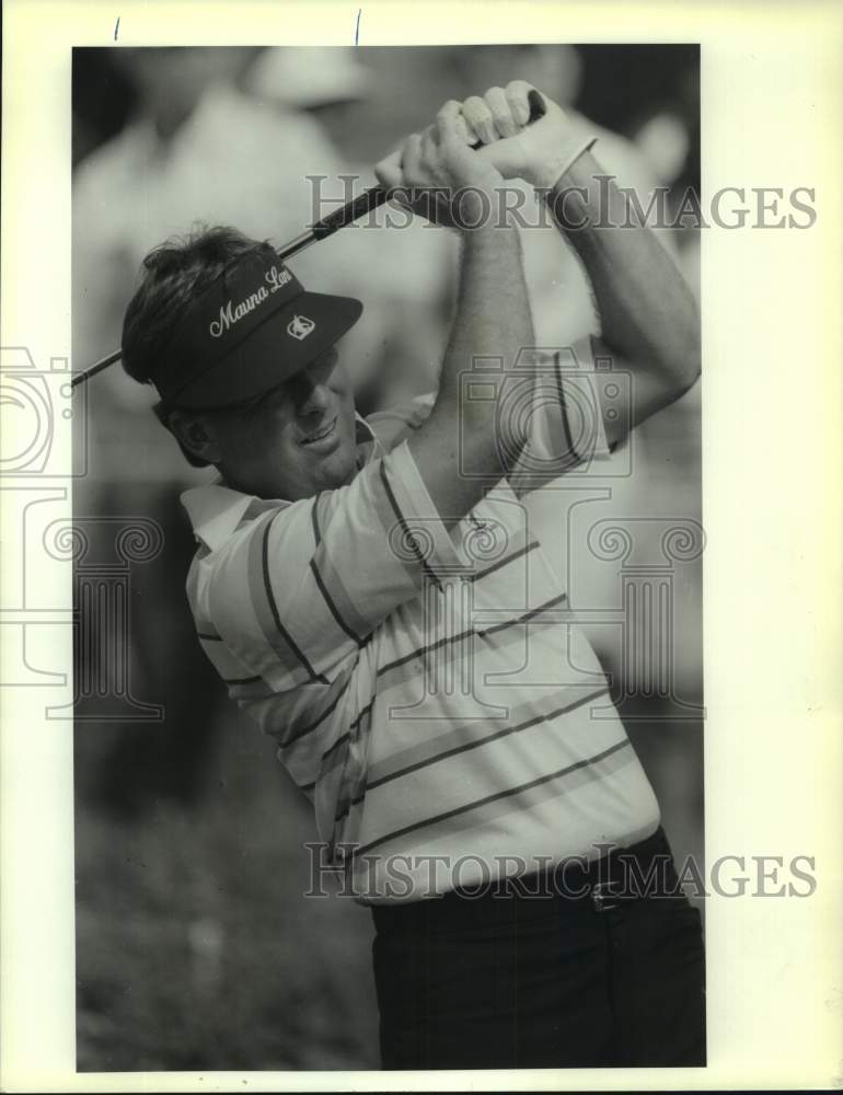 1989 Press Photo Golfer Lanny Wadkins Tees Off Number One at Texas Open- Historic Images