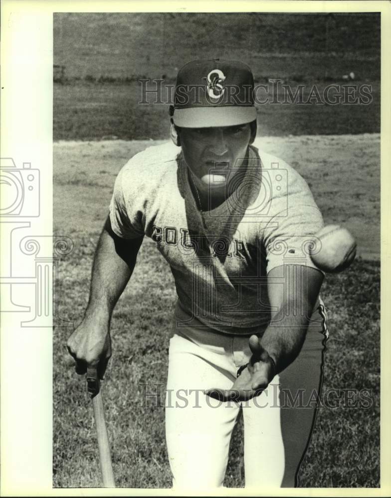 1989 Press Photo West Campus Baseball Joe Williamson Tosses Baseball- Historic Images