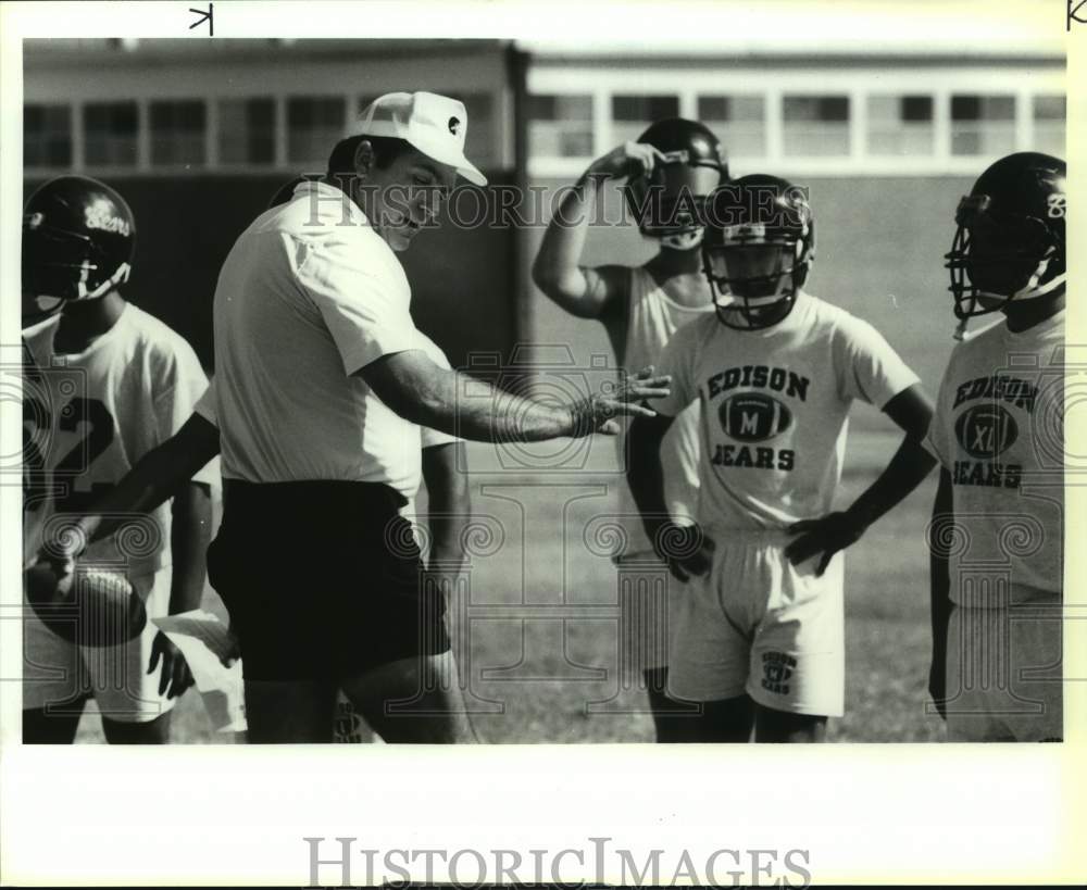 1992 Press Photo Edison High School Football Coach & Players at Practice- Historic Images