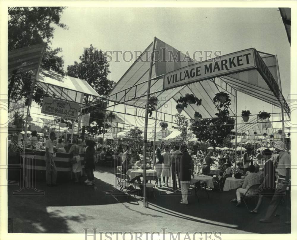 Press Photo U.S. Open Tennis Spectators at Busy Concession Area - sas20247- Historic Images