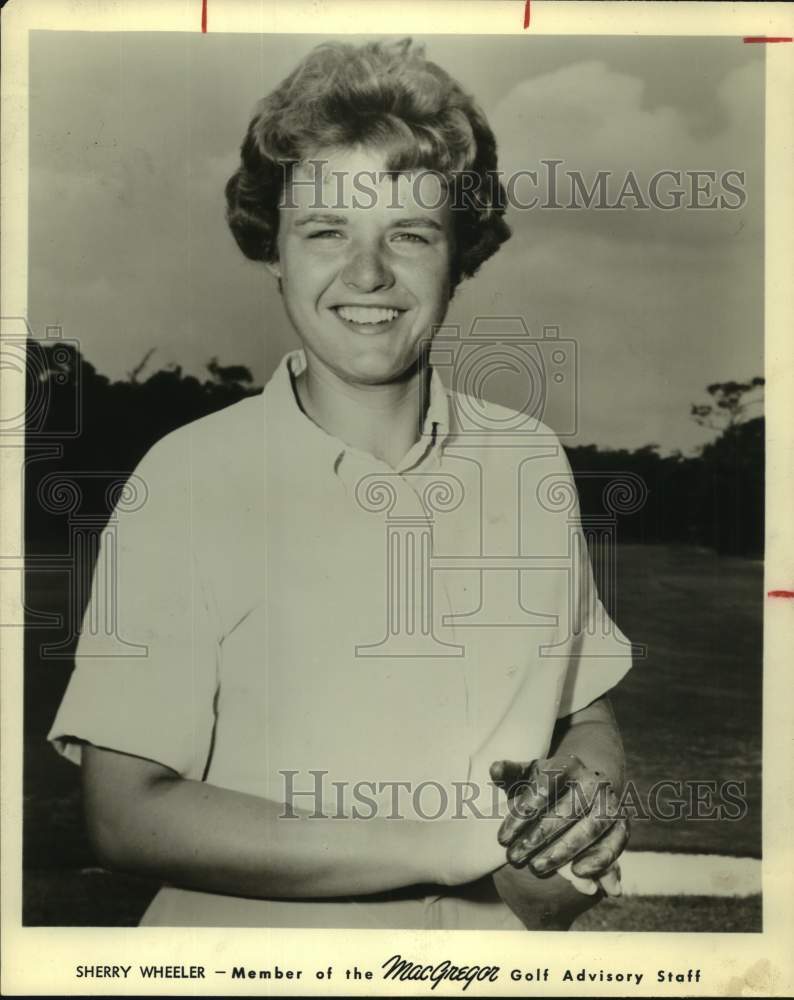 Press Photo Golfer Sherry Wheeler Poses With Club for MacGregor Golf - sas20339- Historic Images