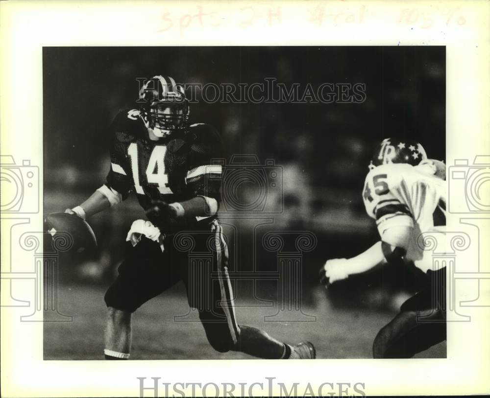 1987 Press Photo Churchill &amp; Roosevelt High Football Players During Game- Historic Images