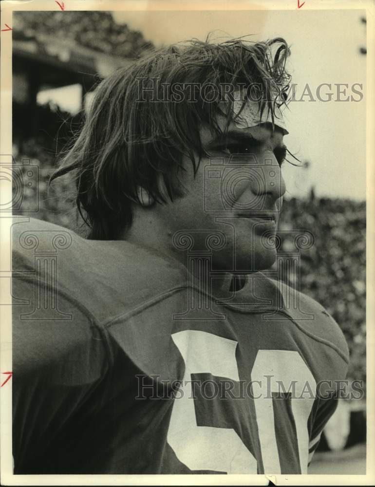 Press Photo Football Player Bill Wyman in Jersey With Sweatband - sas21049- Historic Images