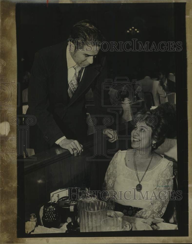 1978 Press Photo Roy & Gloria Curiel at Restaurant - sas21214- Historic Images