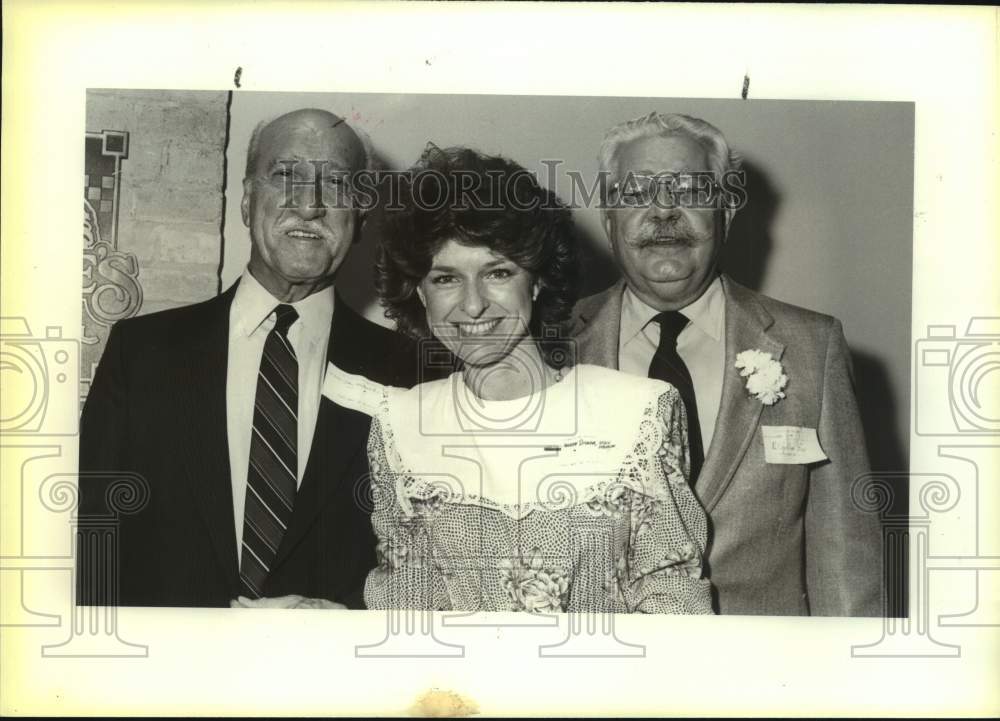 1987 Press Photo San Antonio Orchestra Fund Drive Attendees at Green Room- Historic Images