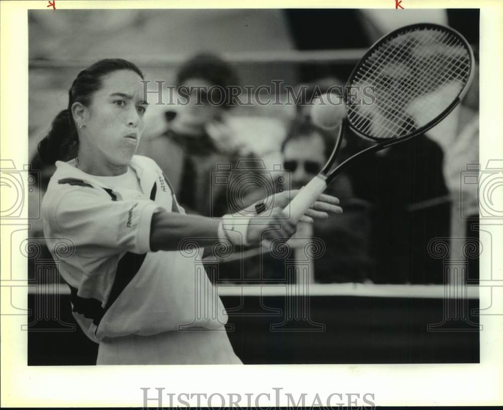 1990 Press Photo Tennis Player Heather Ludloff Hits Shot at US Hardcourt Match- Historic Images