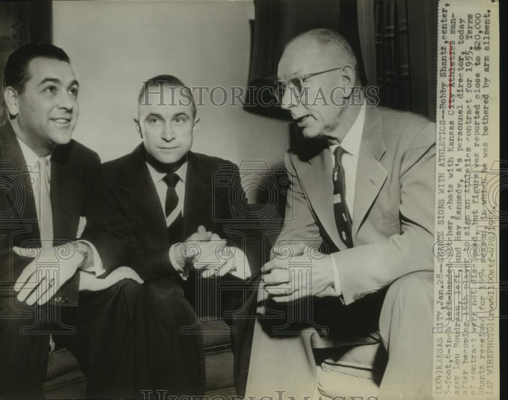 1955 Press Photo Kansas City Athletics Baseball Player Chats With Team Officials- Historic Images