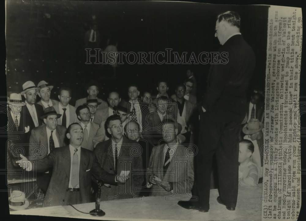 Press Photo Boxing Manager &amp; Commissioner Argue at Chicago Fight Weigh-In- Historic Images