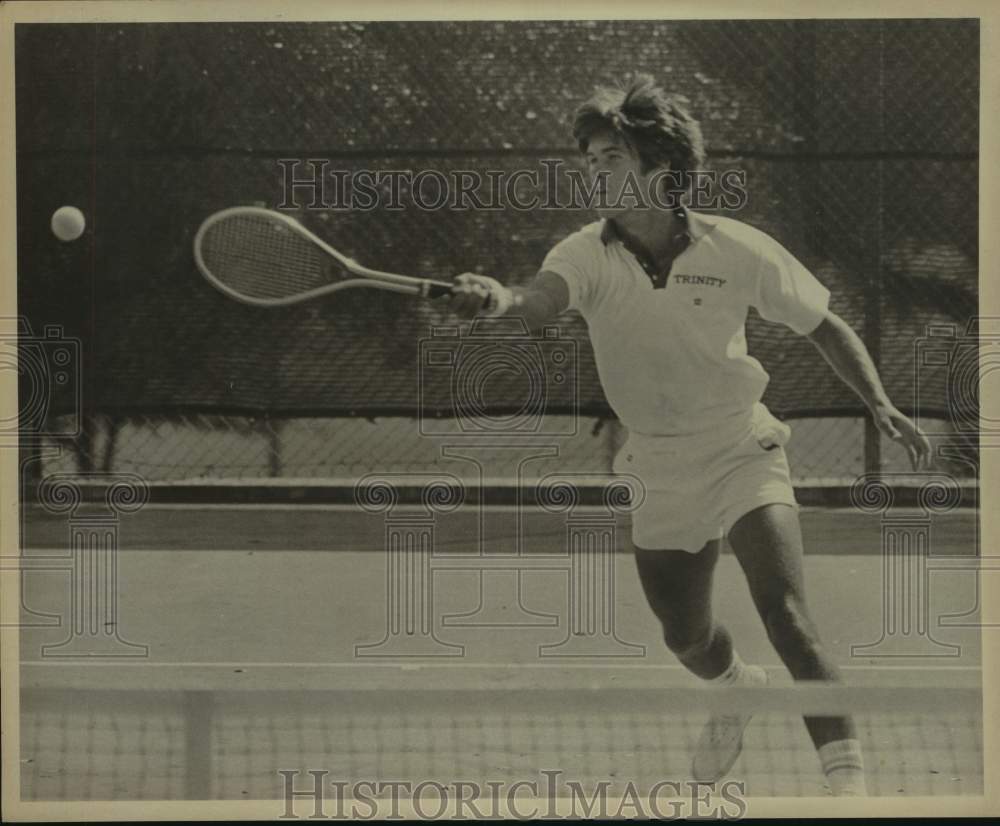 Press Photo Trinity University Tennis Player David King Returns Shot - sas22459- Historic Images