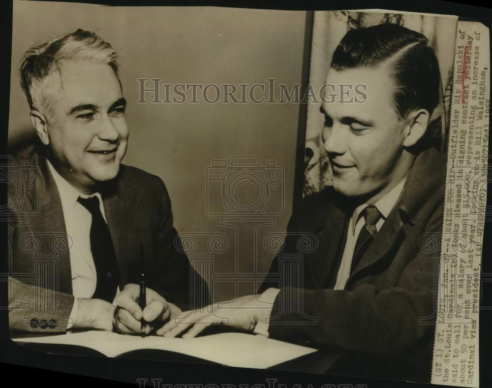 1955 Press Photo St. Louis Cardinals Baseball Official & Player Sign Contract- Historic Images