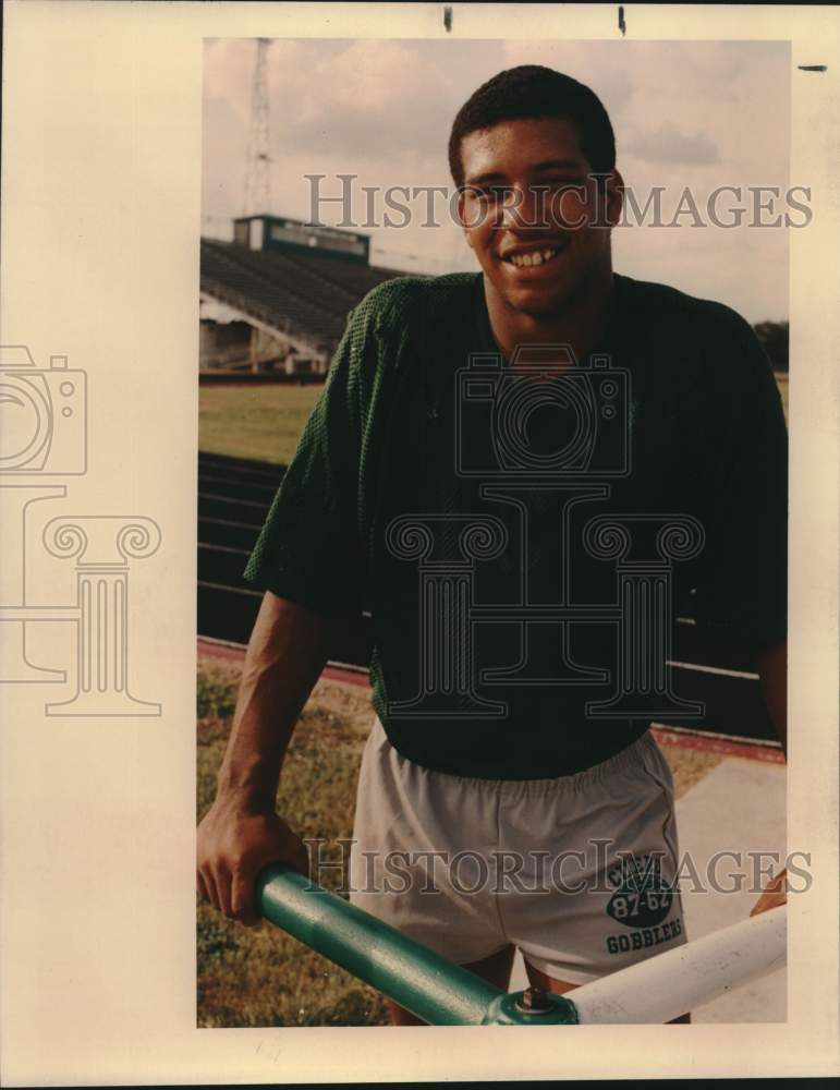 1988 Press Photo Cuero High School Football Player Robert Strait - sas22725- Historic Images