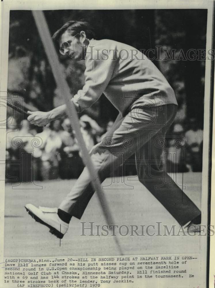 1970 Press Photo Golfer Dave Hill Misses Putt at US Open, Hazeltine Golf Club- Historic Images