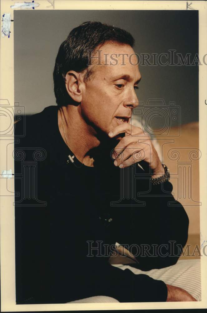 1992 Press Photo Former San Antonio Spurs Basketball Coach Larry Brown- Historic Images