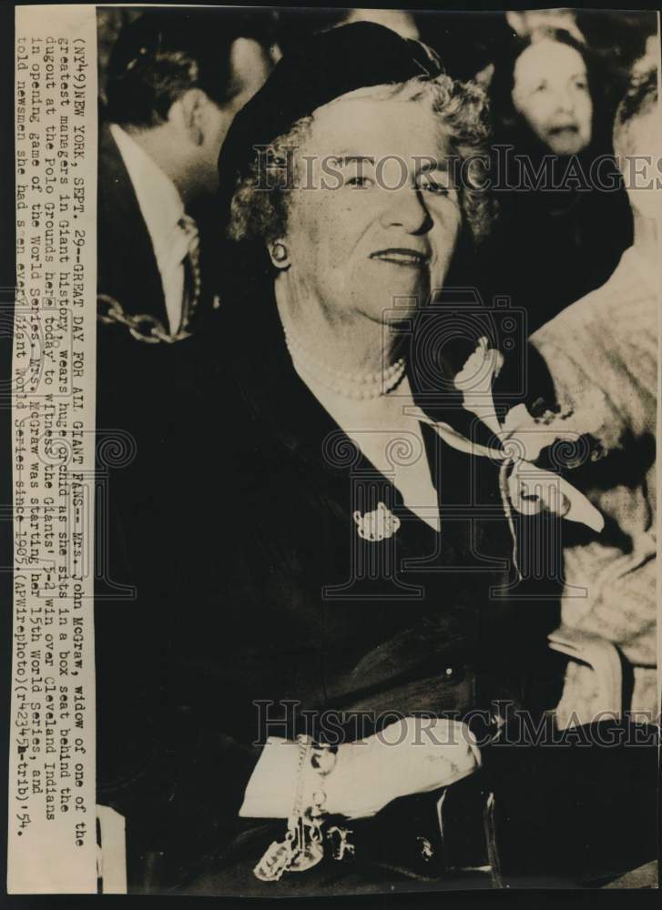 1954 Press Photo New York Giants Manager Widow Mrs. John McGraw at World Series- Historic Images