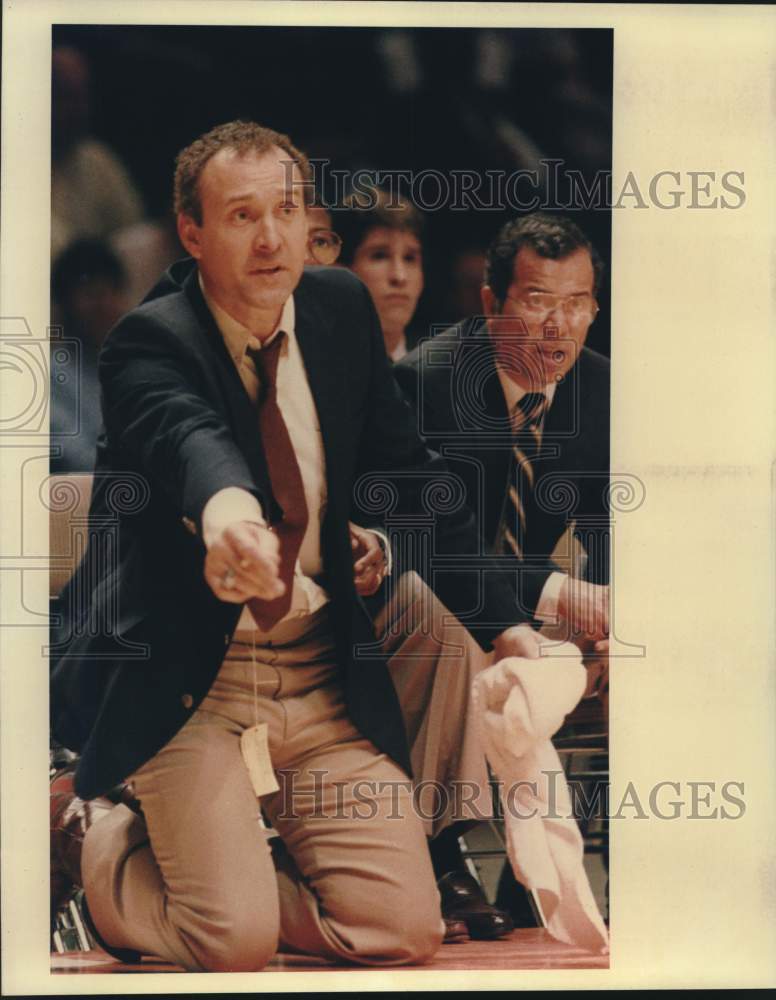 1988 Press Photo East Central High School Basketball Coach Stan Bonewitz- Historic Images