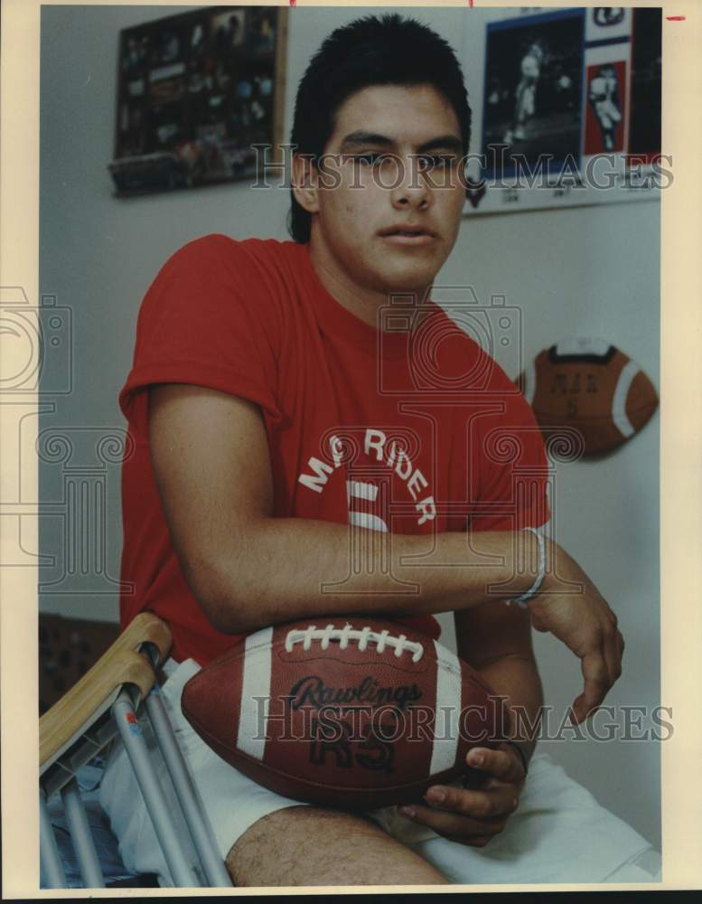 1987 Press Photo Roosevelt High School Football Player Mike Romo - sas22982- Historic Images