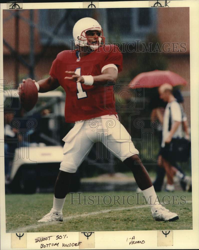 1990 Press Photo Houston Oilers Football Player Warren Moon at Training Camp- Historic Images