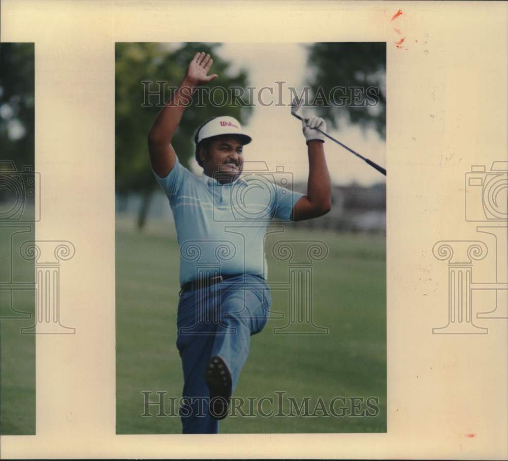 1989 Press Photo Golfer Marvin Wilson Celebrates at City Golf Tournament- Historic Images