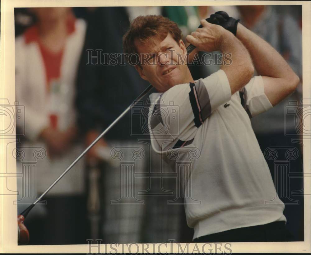 1988 Press Photo Golfer Tom Watson Watches Drive - sas23140- Historic Images