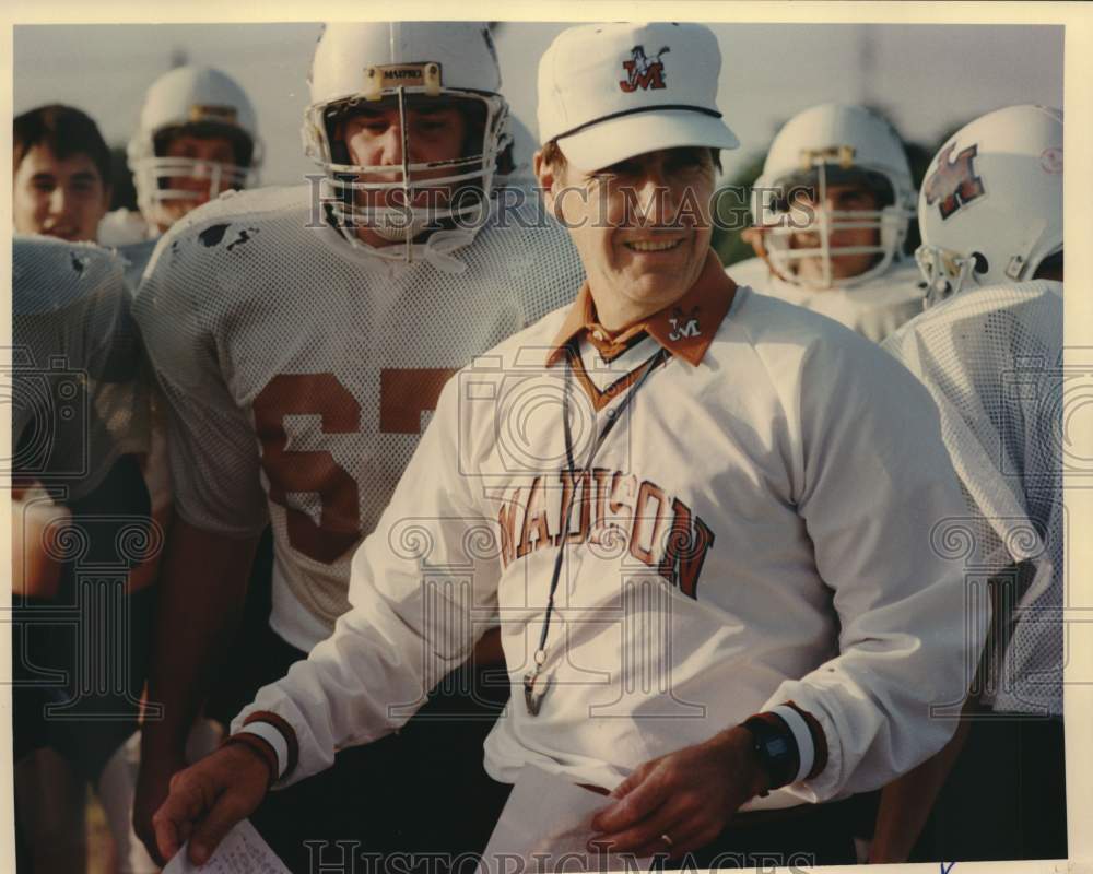 1981 Press Photo Madison High School Football Coach Jim Streety & Players- Historic Images