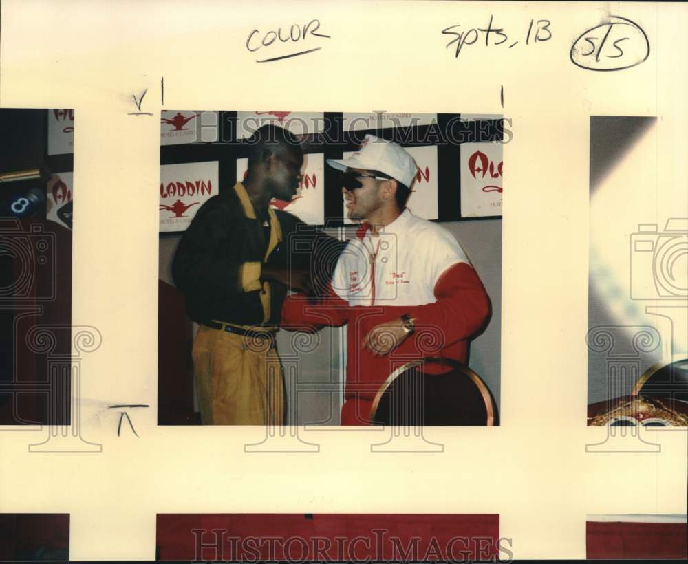 1992 Press Photo Boxers Akeem Anifowoshe & Robert Quiroga at Las Vegas Hotel- Historic Images