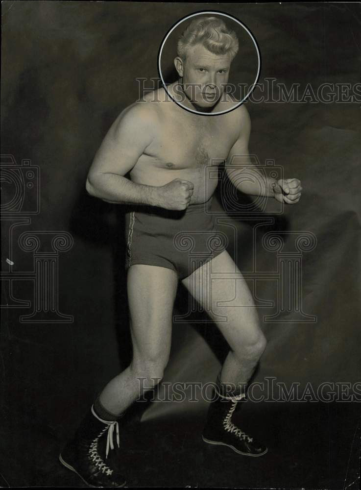 1941 Press Photo Boxer Dave Brookshire Poses in Fighting Stance - sas24029- Historic Images