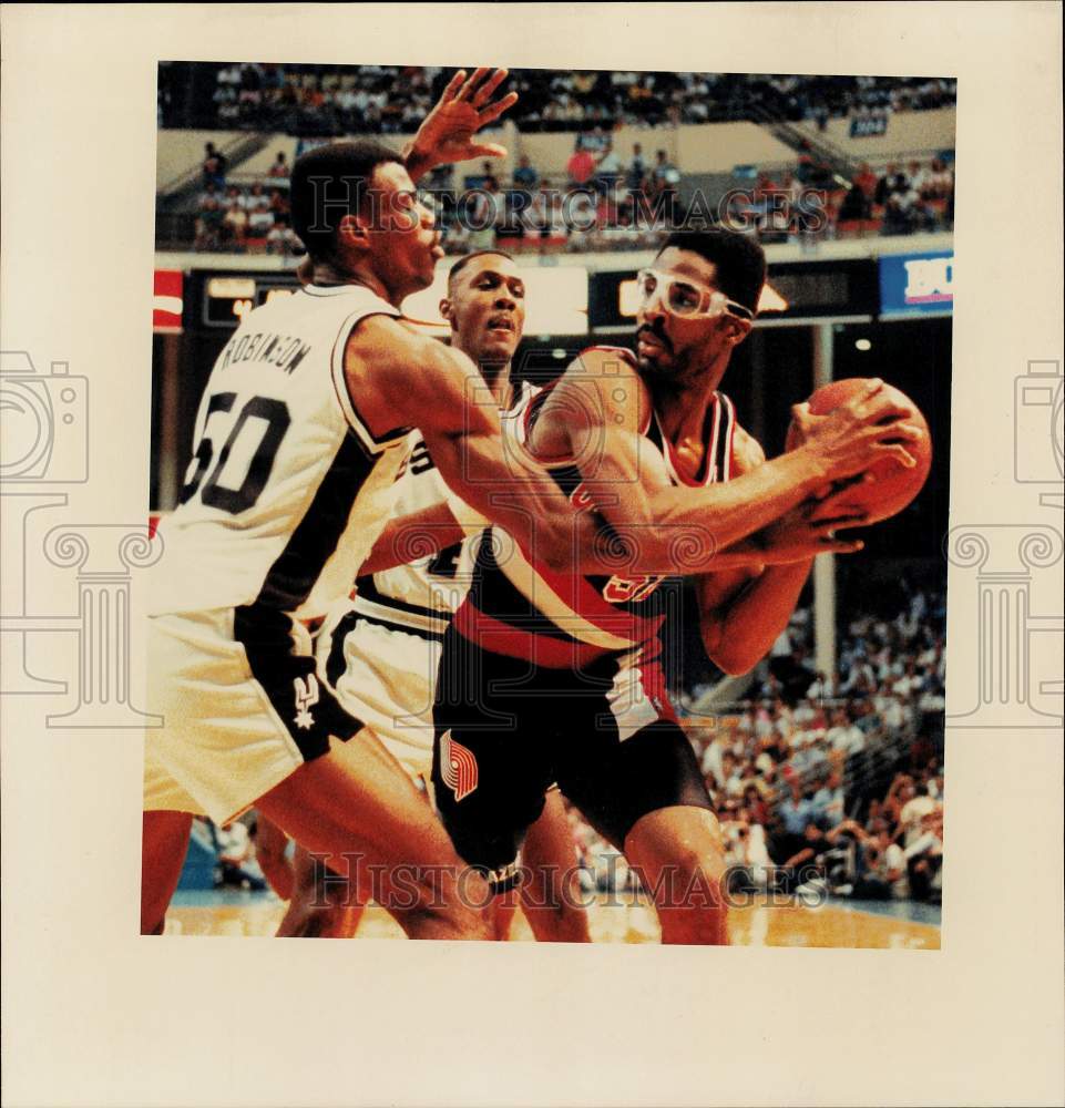 Press Photo San Antonio Spurs & Portland Trail Blazers Play Basketball- Historic Images