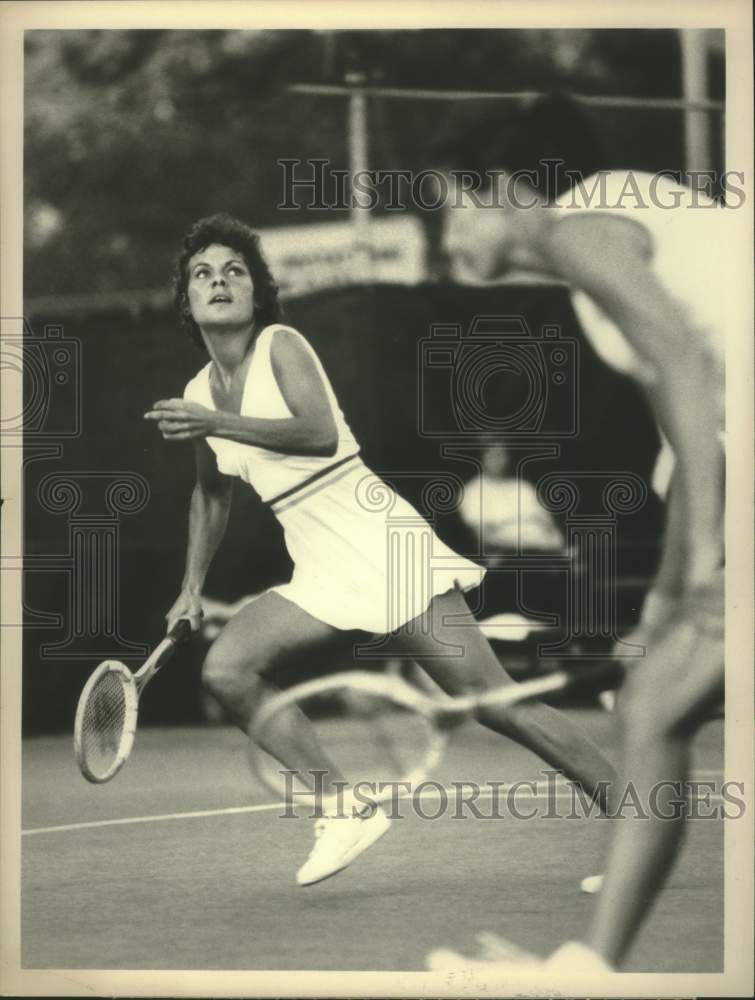 1976 Press Photo Tennis Player Evonne Goolagong at World Invitational Classic- Historic Images