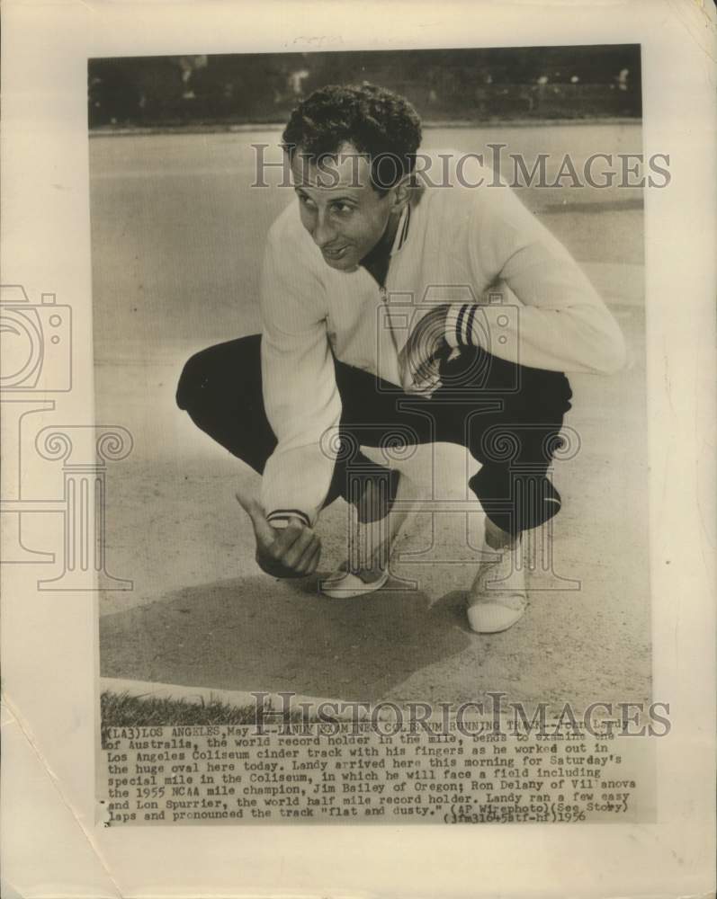 1956 Press Photo John Landy of Australia, the world record holder in the mile- Historic Images