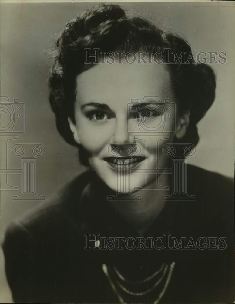 Press Photo Actress Bethel Leslie - sax02107
