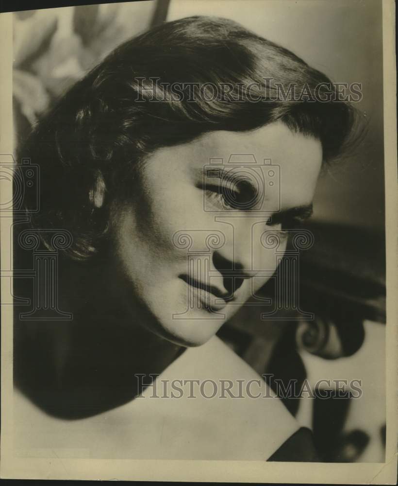 1956 Press Photo Soprano Marjorie McClung - sax03802- Historic Images