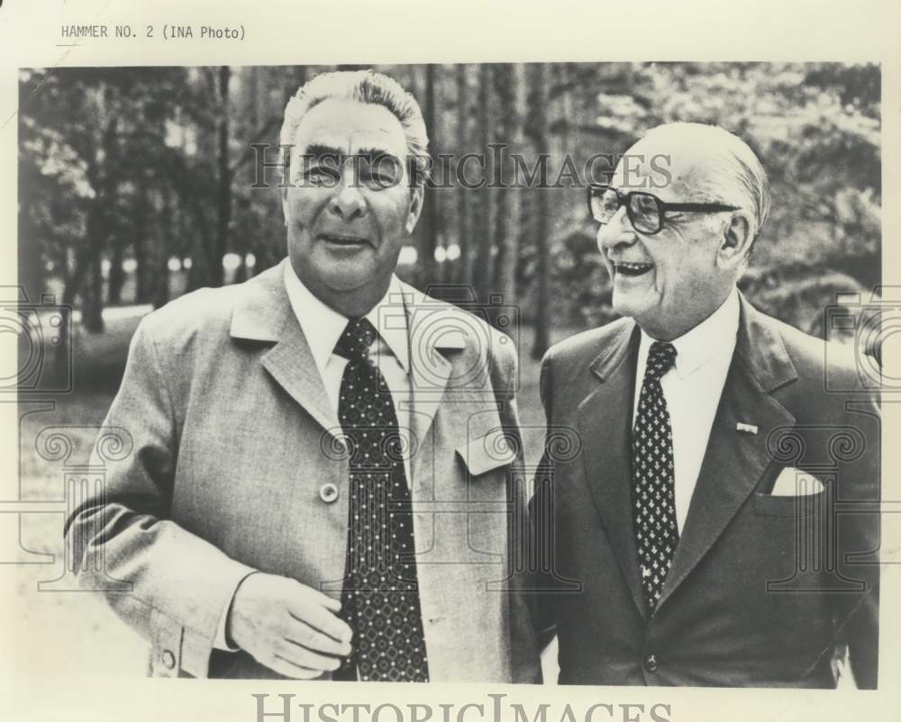 Press Photo Executive Armand Hammer with Leonid Brezhnev - sax04713- Historic Images