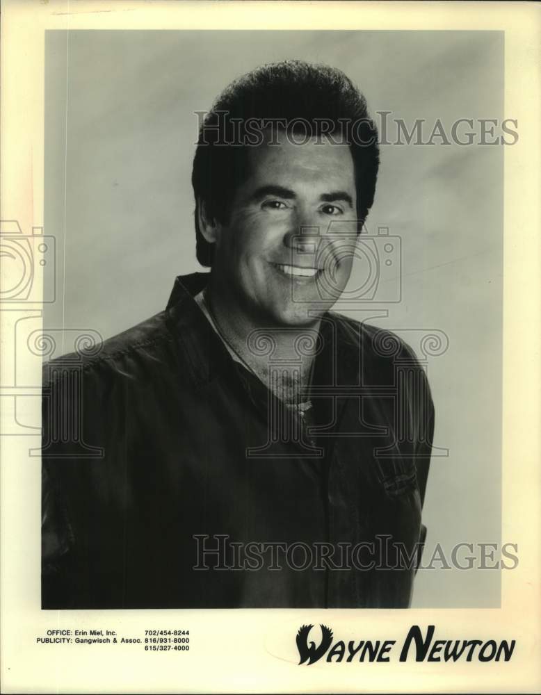 1995 Press Photo Entertainer Wayne Newton - sax06613- Historic Images