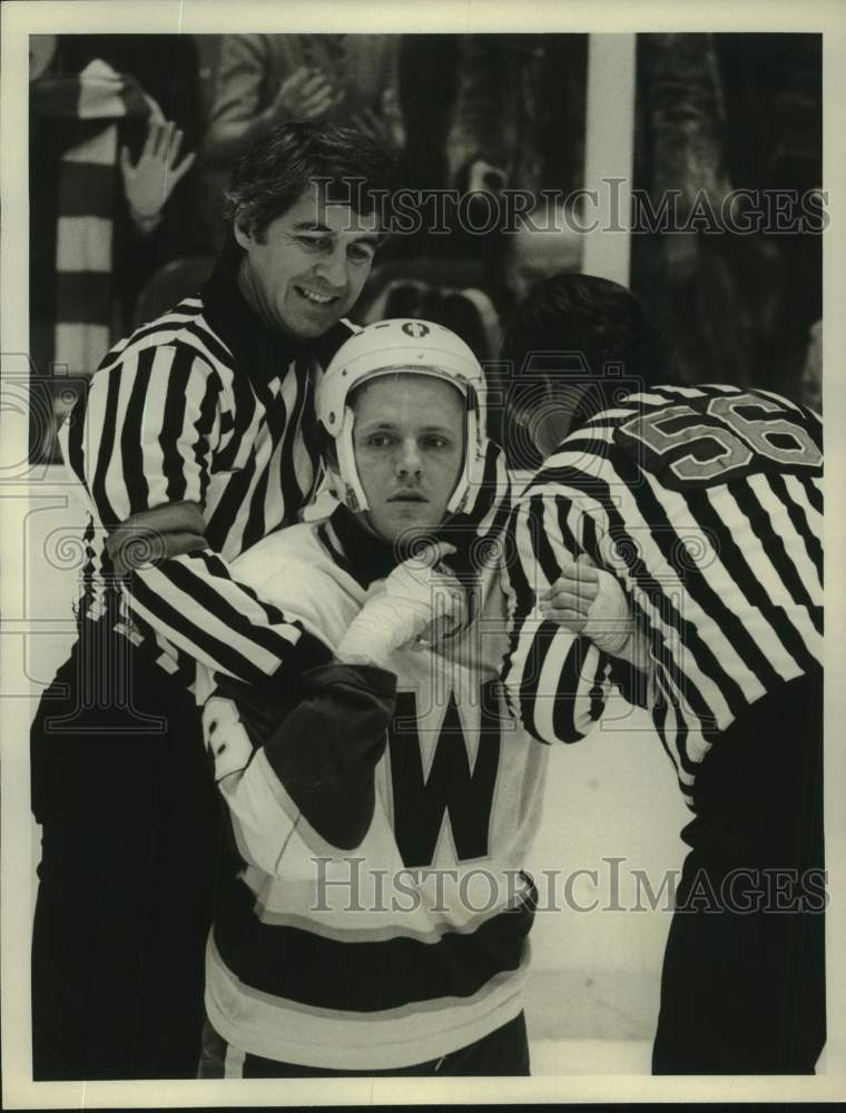 Press Photo Actor Michael Moriarty in &quot;The Deadliest Season&quot; on CBS - sax06648- Historic Images