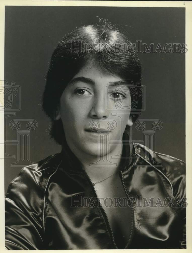 1983 Press Photo Actor Scott Baio in Television's "Who's Watching the Kids"- Historic Images