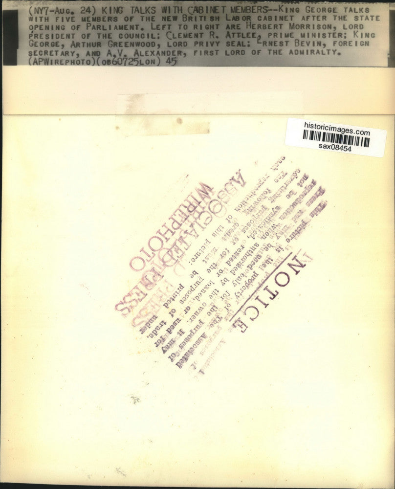 1945 Press Photo King George with British Labor Cabinet members at Parliament