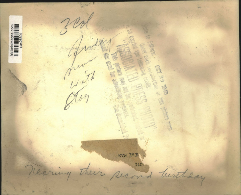 1940 Press Photo One Year Old Quadruplet Sisters at Home - sax08601