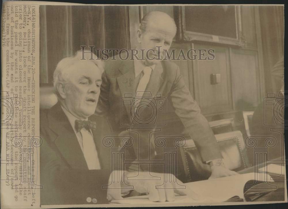 1976 Press Photo Otis Pike, with Representative Robert McClory, Washington- Historic Images