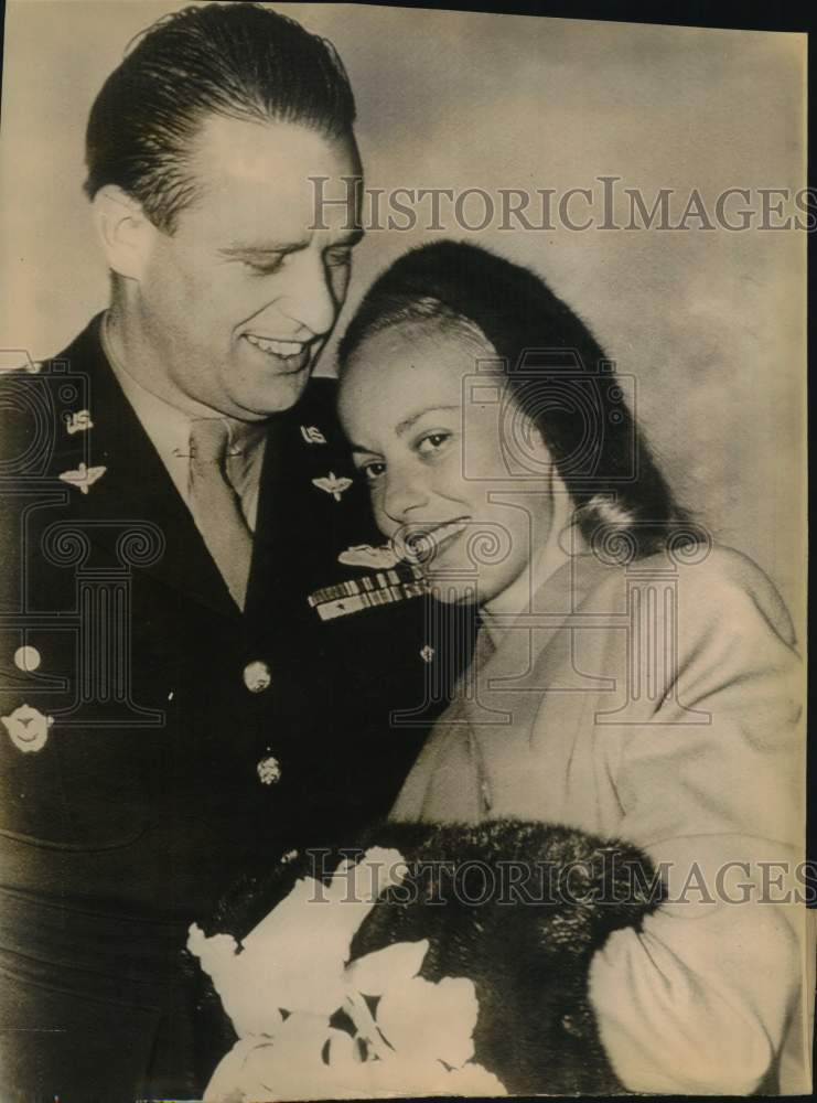 Press Photo Colonel Elliott Roosevelt and bride Fay Emerson, Arizona - sax12397- Historic Images