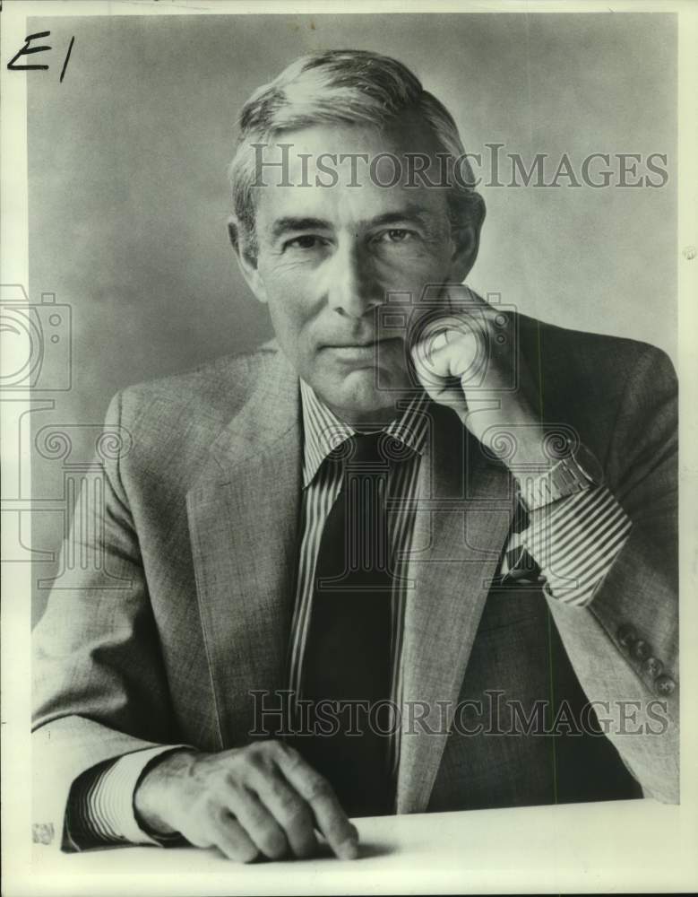 1988 Press Photo Mens Fashion Designer John Weitz - sax13831- Historic Images