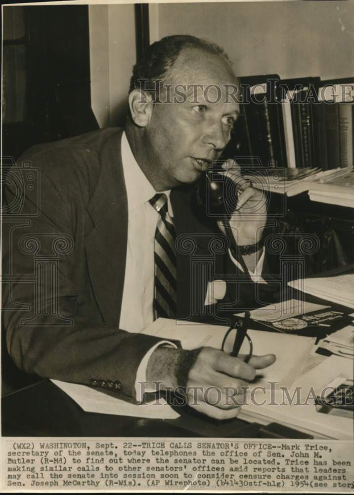 1954 Press Photo Mark Trice, secretary of the senate in the telephone- Historic Images
