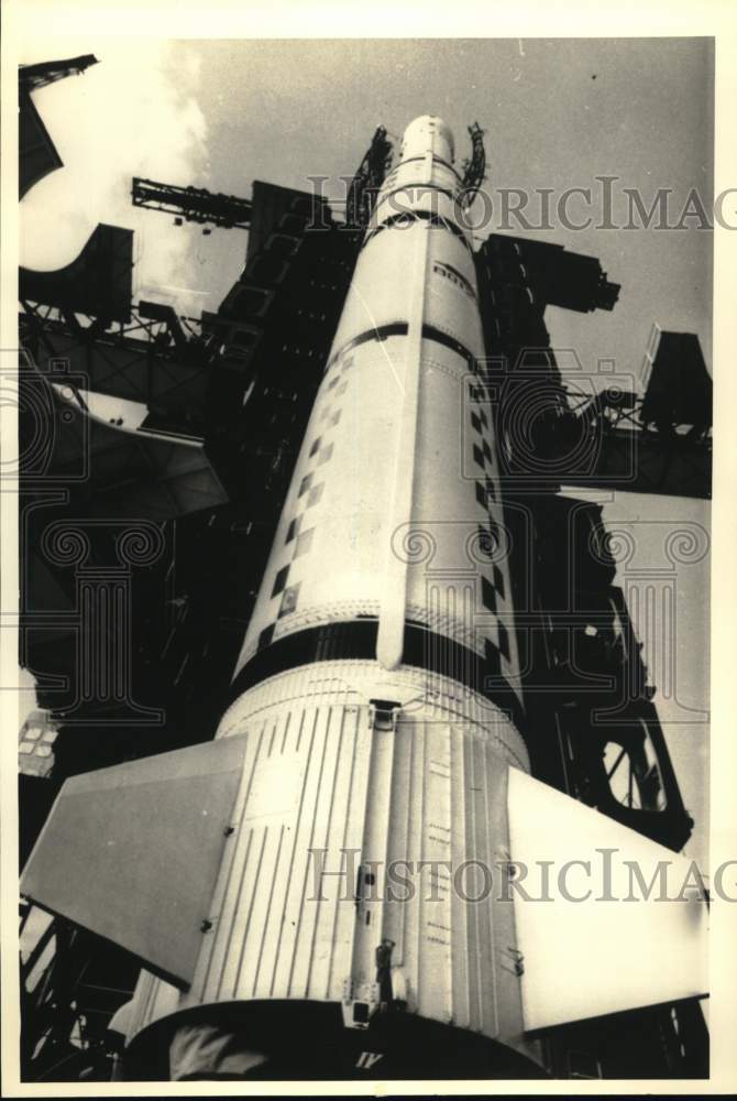 1986 Press Photo View of a satellite launcher in China - sax17585- Historic Images