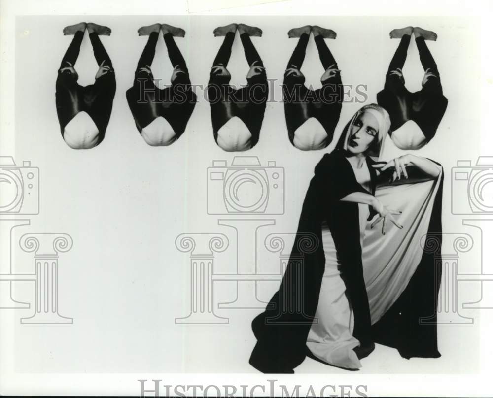 Press Photo Kathy Rose, dancer and choreographer performs in Syncopations.