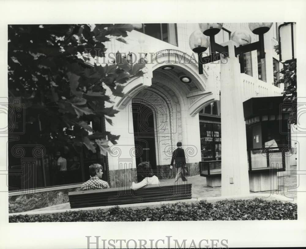 Press Photo Exterior view of the Pythian Building, Tulsa, Oklahoma - sax19823- Historic Images