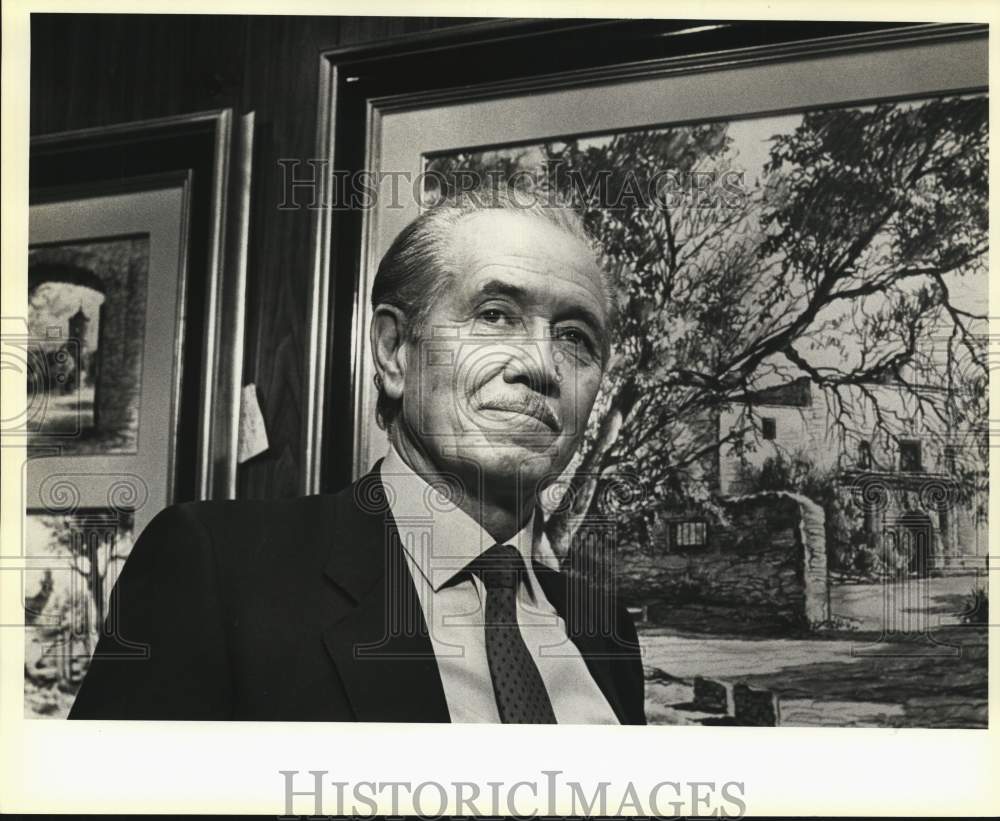 1985 Press Photo Jose Vives-Atsara at J.R. Mooney Galleries of Fine Art, Texas- Historic Images