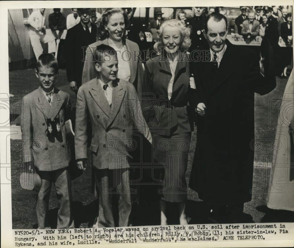 Press Photo Robert A. Vogeler arriving in New York after imprisonment in Hungary- Historic Images